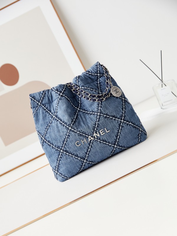 Chanel 22 Handbag(37*35*7cm)-018