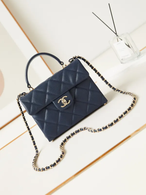 Chanel Kelly Shoulder Bag 24P(21*16*9.5cm)-018