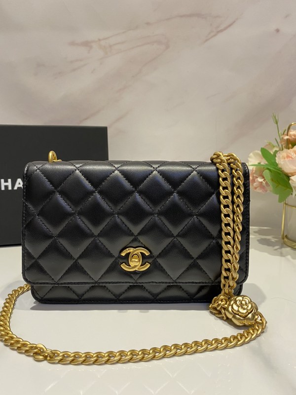 Chanel 23P Classic Flap WOC(19.2*12.3*3.5cm)-085