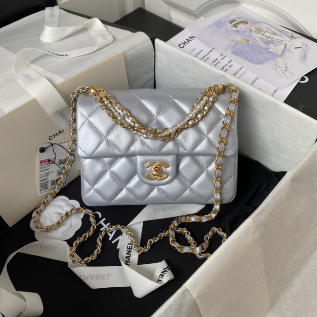 Chanel 24P Flap(19.5*14.5*7.5cm)-038