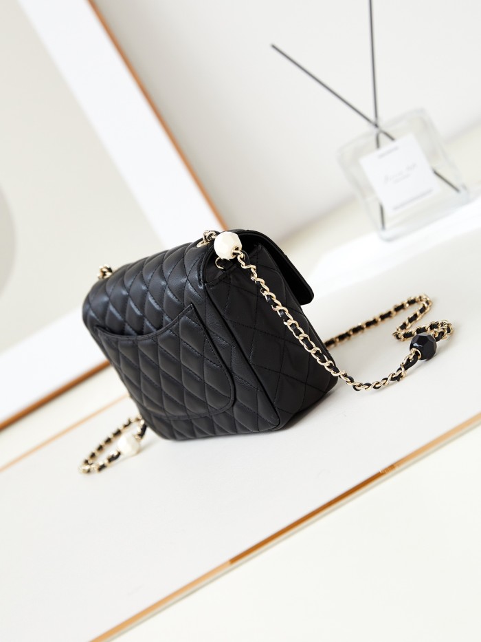 Chanel 23P Flap Bag Mini(18.5*14.5*6.5cm)-067