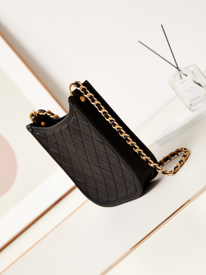 Chanel 24S Hobo Bag(24*22*6cm)-018