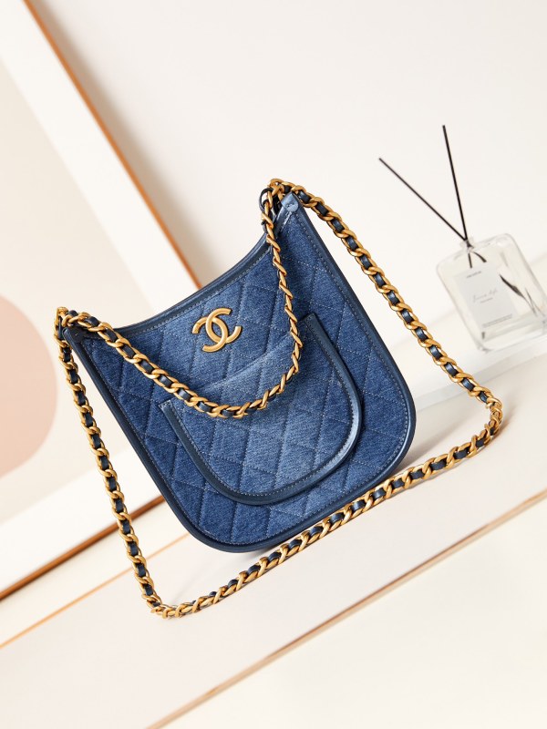 Chanel 24S Hobo Bag(24*22*6cm)-018