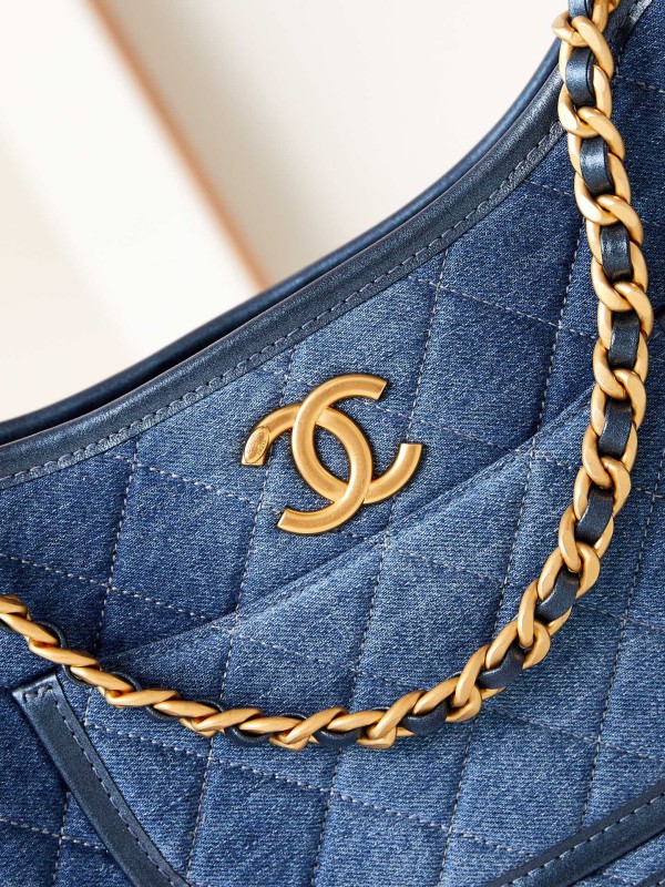 Chanel 24S Hobo Bag(24*20*6cm)-018