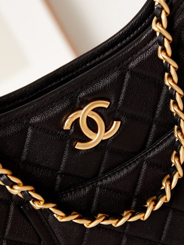 Chanel 24S Hobo Bag(24*22*6cm)-018