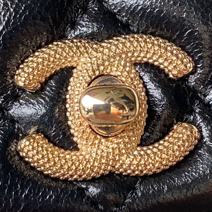 Chanel 23P WOC Handle(18.5*11*6cm)-086