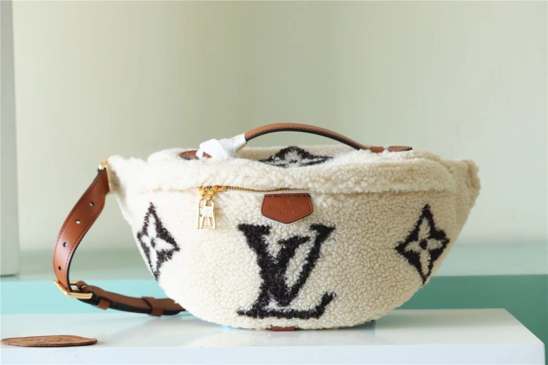 LV SKI Bumbag(37*14*13cm)-036