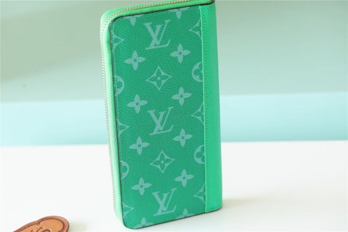 Zippy Wallet Vertical(19*10*2cm)