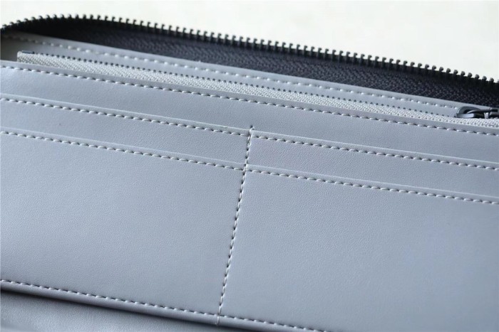 Zippy Wallet Vertical(20*10*2cm)