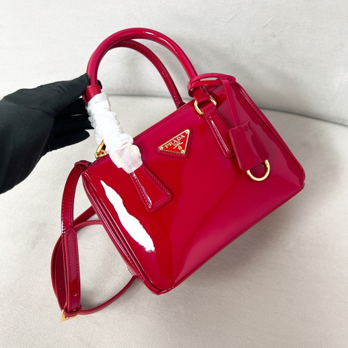 Prada Galleria Patent Leather Mini-Bag(20*14*9cm)-0011