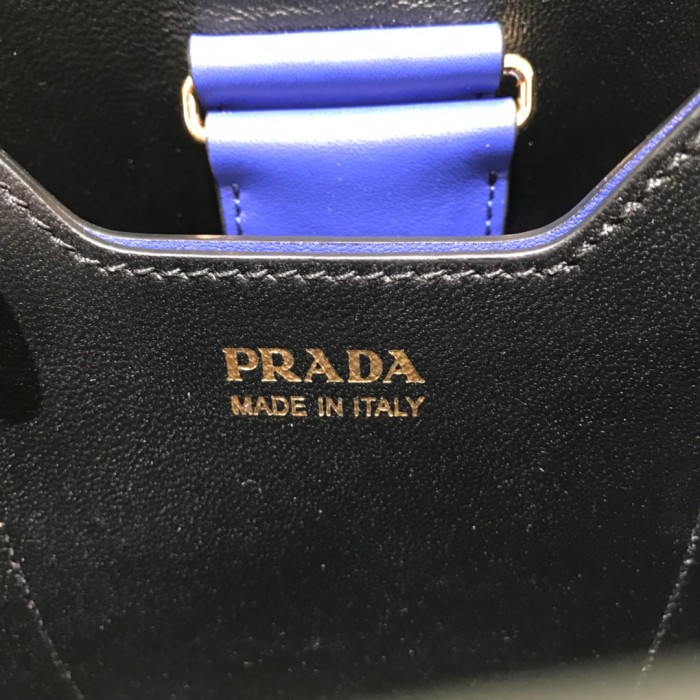 Small Saffiano Leather Prada Panier Bag(18*17*10cm)-0001