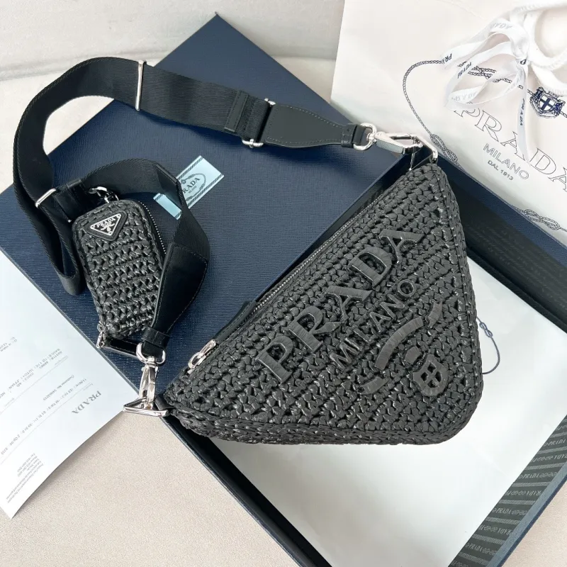 Prada Triangle Crochet Shoulder Bag(26*14*10cm)-0811
