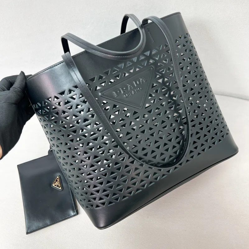 Large Perforated Leather Tote Bag(32*29*13cm)-0821