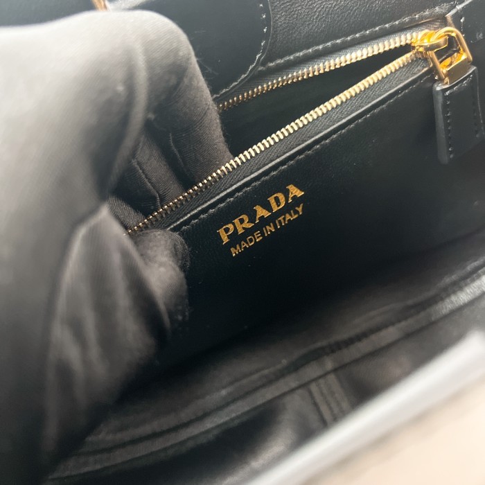 Prada Medium Leather Tote Bag(28*20*7cm)-0811