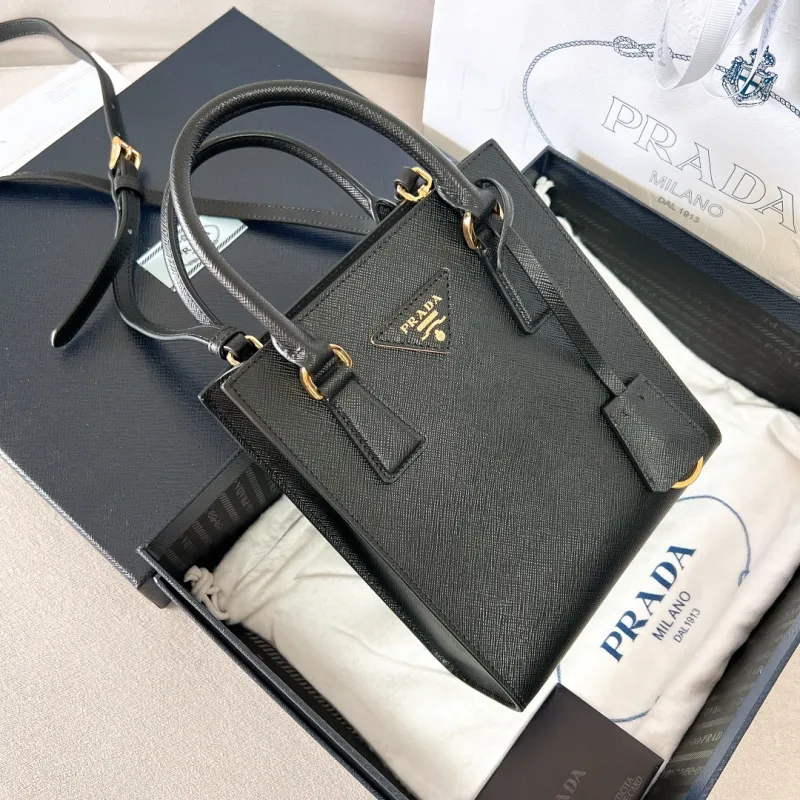 Saffiano Leather Handbag(19*17*16cm)-089