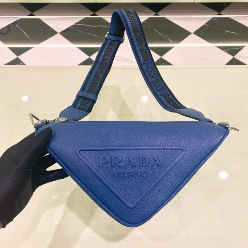 Prada Triangle Saffiano Leather Shoulder Bag(28*18*11cm)-089