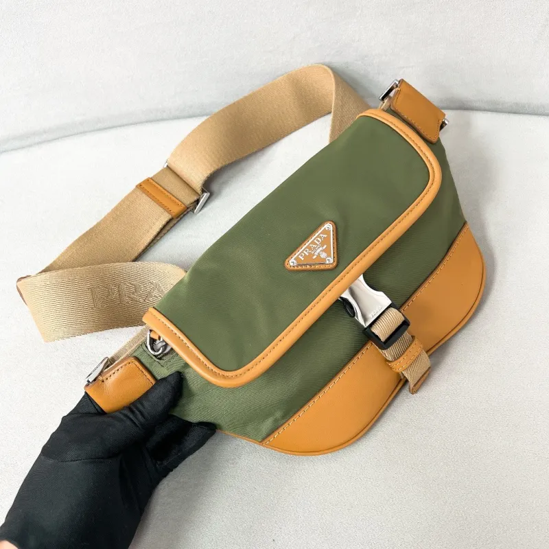 Re-Nylon and Leather Shoulder Bag(18*15*5cm)-086