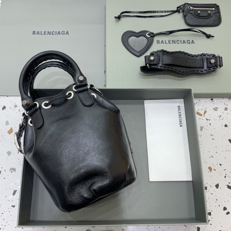 Women's Le Cagole Small Bucket Bag(30*22.9*17cm)-089