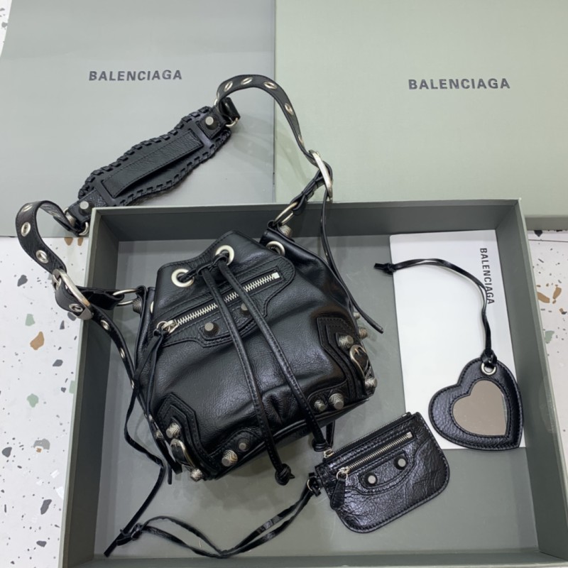 Women's Le Cagole Xs Bucket Bag(19.8*17.8*15cm)-088