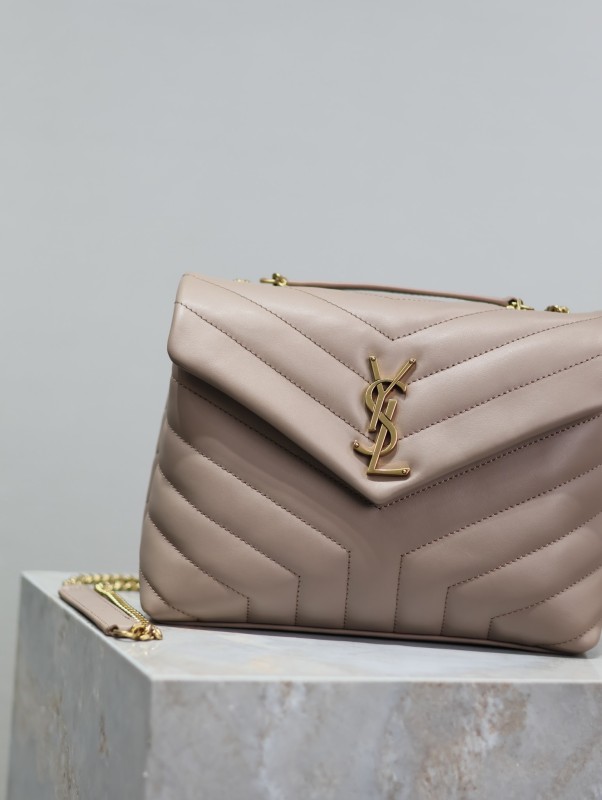 LOULOU Small in Quilted Leather(23*17*9cm)-056