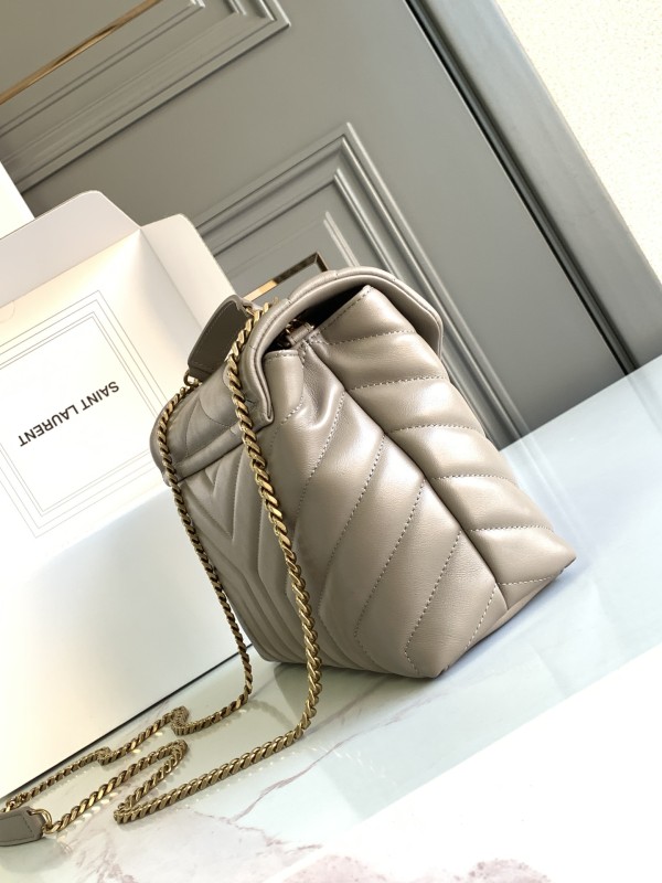 LOULOU Small in Quilted Leather(23*17*9cm)-057