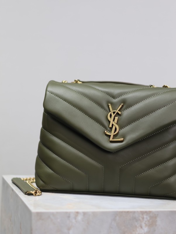 LOULOU Small in Quilted Leather(23*17*9cm)-056