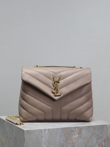 LOULOU Small in Quilted Leather(23*17*9cm)-056