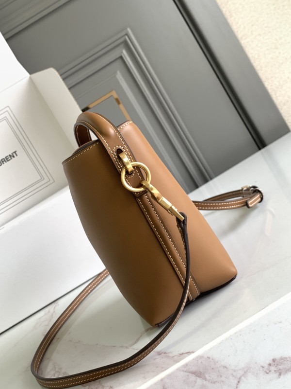 LE 37 Mini in Shiny Leather(15*13*6cm)-056