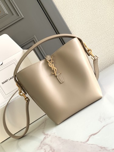 LE 37 Small in Shiny Leather(17*20*13cm)-057