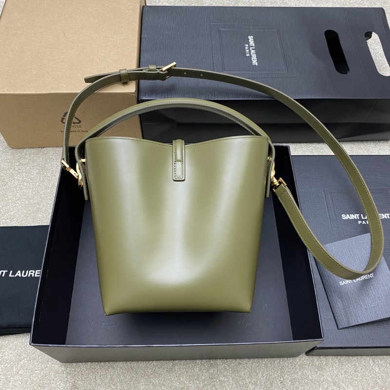 LE 37 Small in Shiny Leather(17*20*13cm)-057