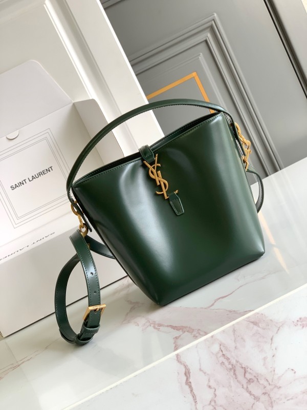 LE 37 Small in Shiny Leather(17*20*13cm)-057