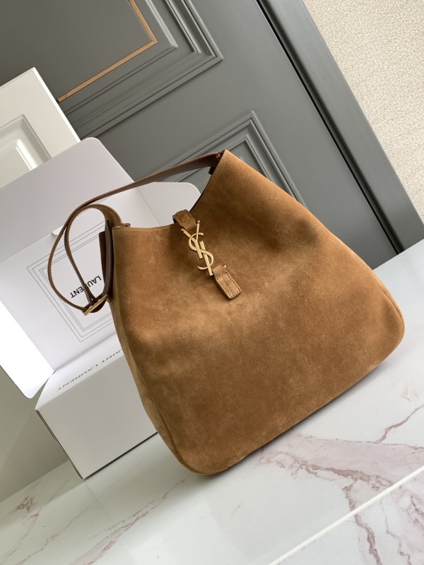 LE 5 À 7 Supple Large in Suede(30*31*13cm)-058