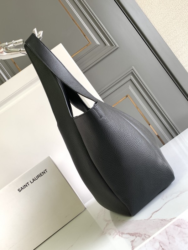 LE 5 À 7 BEA in Grained Leather( 50*28*18cm)-0011