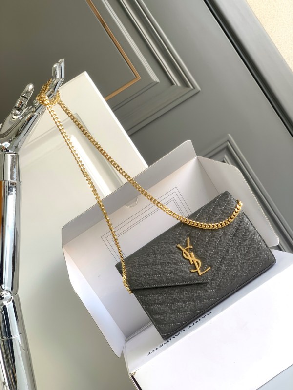 Classic CASSANDRE Chain Wallet in Grain de Poudre Leather(22.5*14*4cm)-006