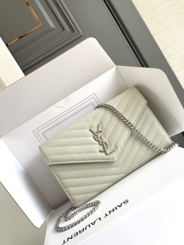 Classic CASSANDRE Chain Wallet in Grain de Poudre Leather(22.5*14*4cm)-006