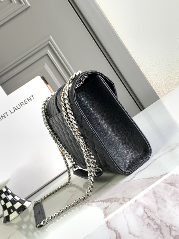 ENVELOPE Medium in Quilted Grain de Pouder Embossed Leather(24*17.5*6cm)-087