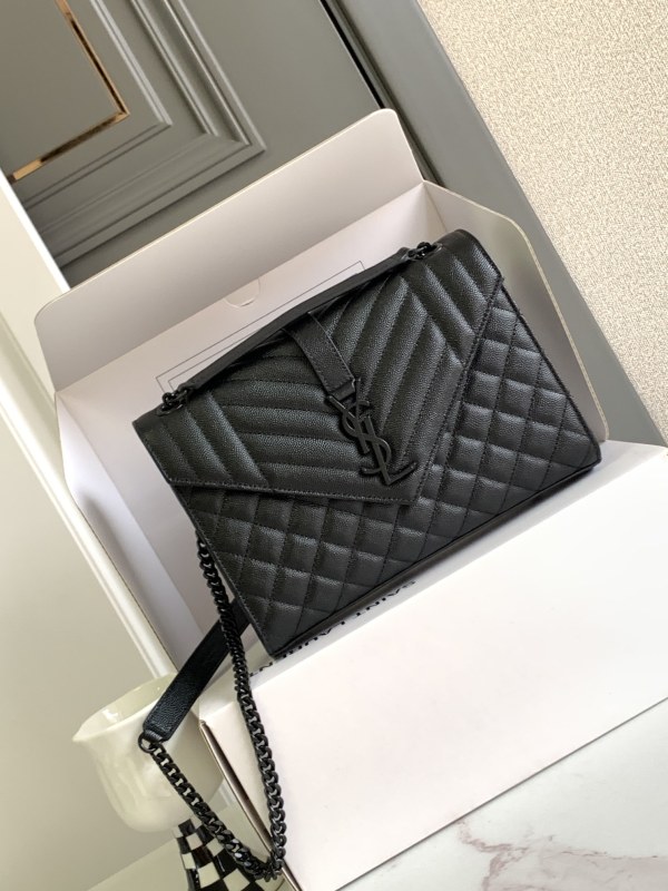 ENVELOPE Medium in Quilted Grain de Pouder Embossed Leather(24*17.5*6cm)-087