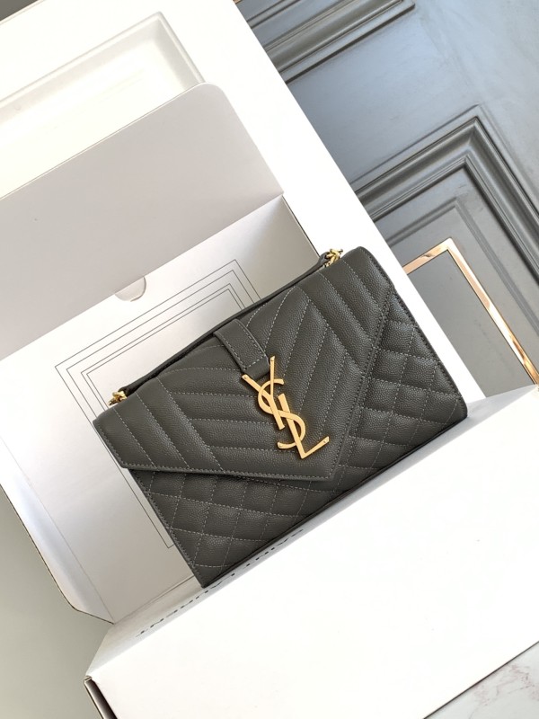 ENVELOPE Small in Quilted Grain de Pouder Embossed Leather(21*13*6cm)-086