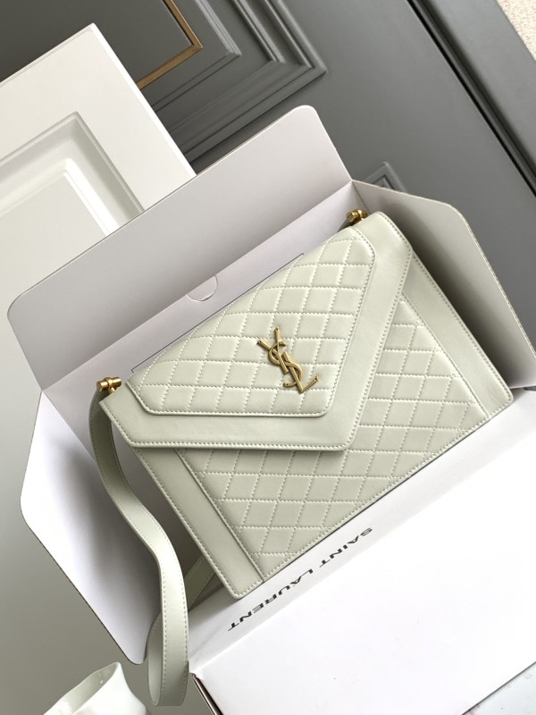 Gaby Envelope Wallet in Lambskin(26*18*5cm)-008