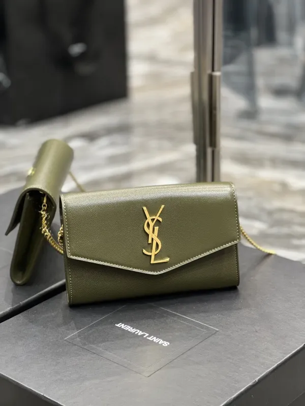 UPTOWN Chain Wallet in Grain de Poudre Embossed Leather(19*12*3cm)-006