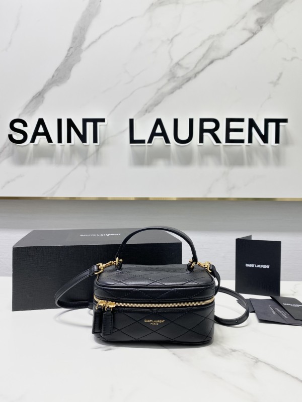 Lambskin Cosmetic Bag(16.5*7.5*10cm)-005