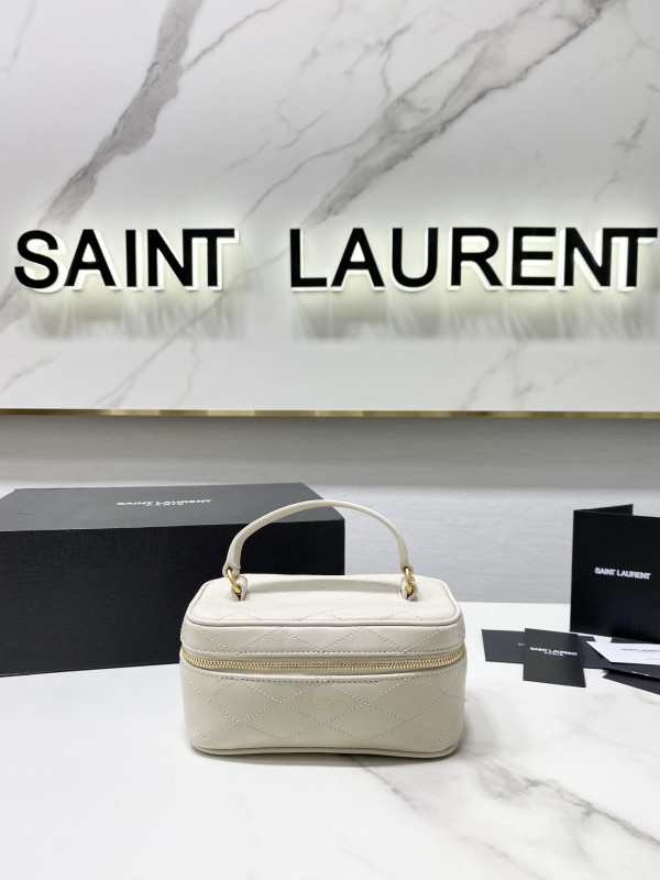 Lambskin Cosmetic Bag(16.5*7.5*10cm)-005