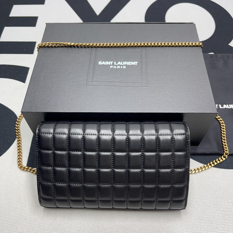LE CASSANDRE MATELASSÉ Chain Bag in Lambskin(23*14*3cm)-006