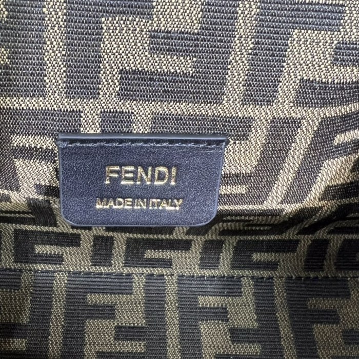 Fendi First Small(26*18*9.5cm)-087