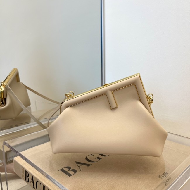 Fendi First Small(26*18*9.5cm)-087