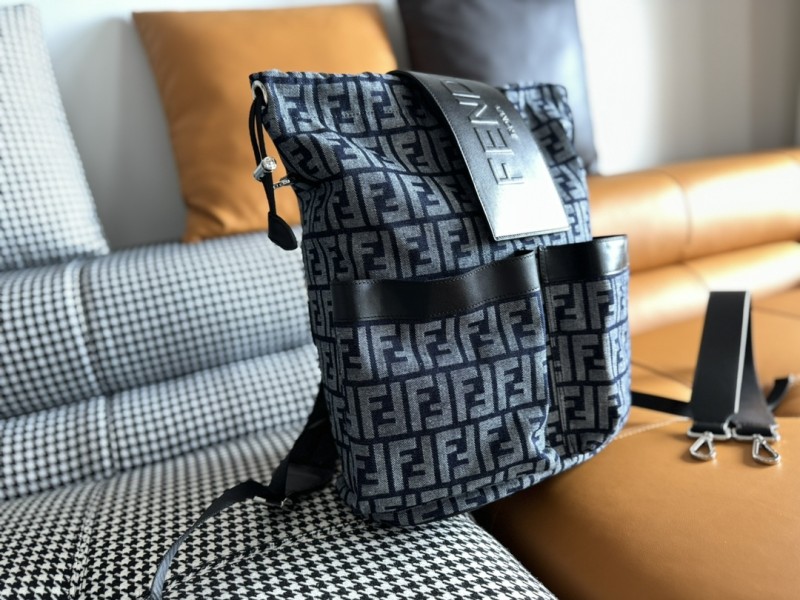 FF Jacquard Fendi Strike Medium(41*30*16cm)