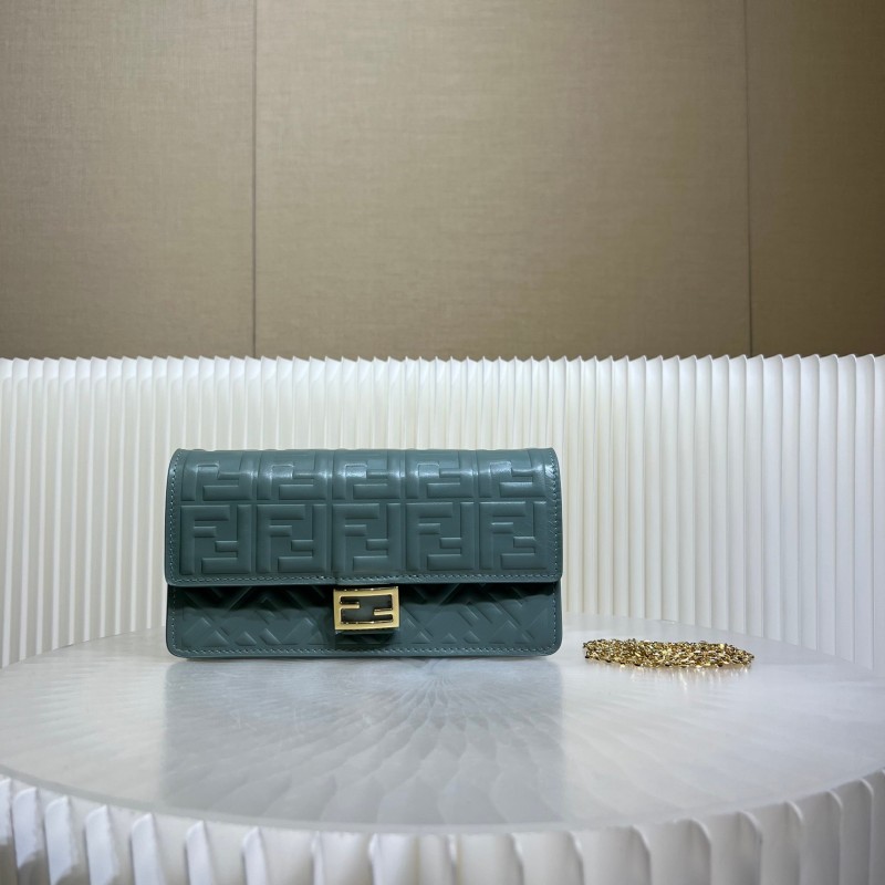 Wallet On Chain Baguette(21*11.5*5cm)-006