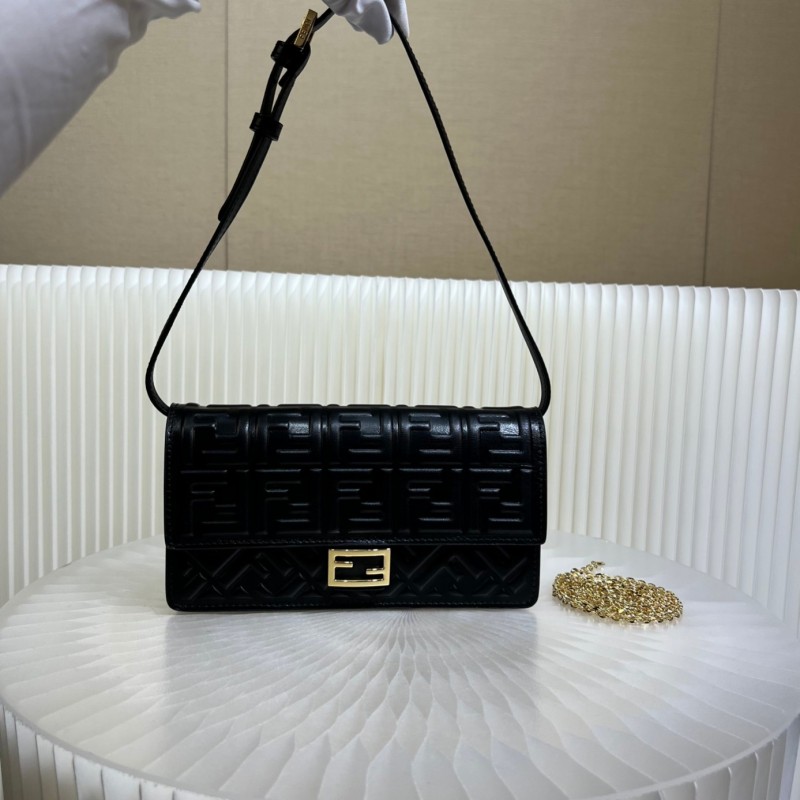 Wallet On Chain Baguette(21*11.5*5cm)-006