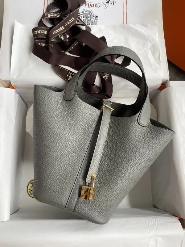 Picotin Lock 18 Clemence Leather Bag(18*13*18cm)-058