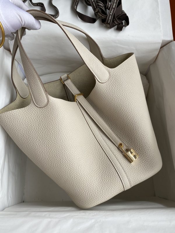 Picotin Lock 22 Clemence Leather Bag(22*17*21cm)-059